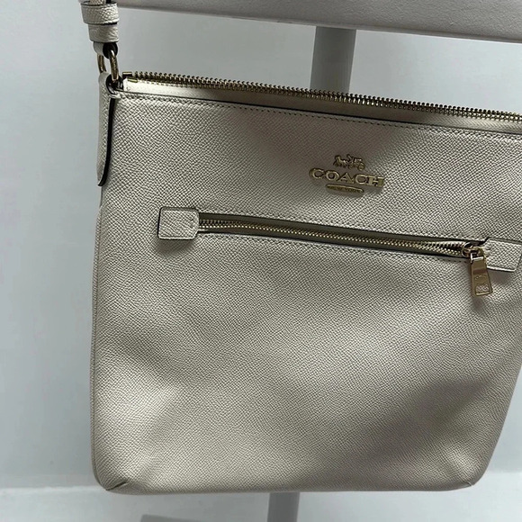 Coach Rowan File Crossbody Bag Purse In Cream Ivory Chalk Canvas Gold Hardware - Picture 5 of 14